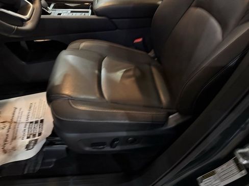 Certified 2024 Nissan Pathfinder SL w/ SL Premium Package image 12