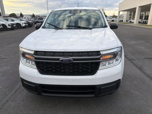 Used 2022 Ford Maverick XLT FWD image 2