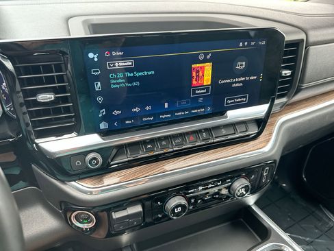 Used 2023 Chevrolet Silverado 1500 LT Trail Boss w/ Convenience Package II image 16