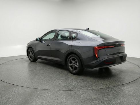 Used 2025 Kia K4 FWD image 6