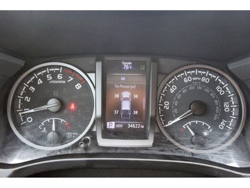 Used 2023 Toyota Tacoma TRD Off-Road AWD/4WD image 16