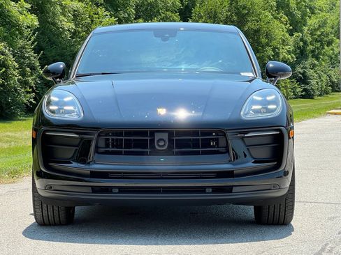 Certified 2026 Porsche Macan AWD/4WD image 7