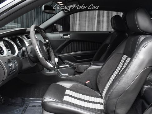 Used 2010 Ford Mustang Shelby GT500 image 17
