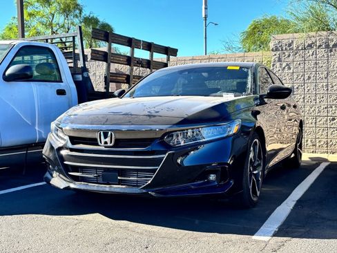 Used 2022 Honda Accord Sport image 2