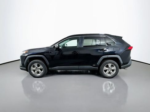 Used 2024 Toyota RAV4 LE AWD/4WD image 3