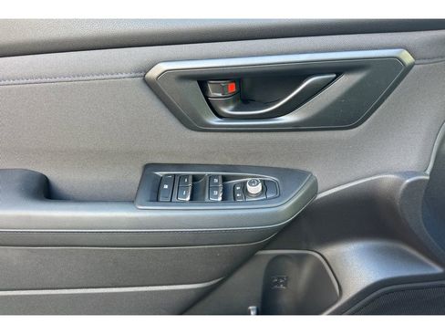 Used 2026 Subaru Forester Premium image 11