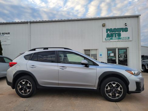 Used 2019 Subaru Crosstrek 2.0i Premium w/ Eyesight System AWD/4WD image 9