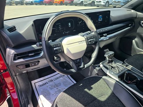 Used 2025 Kia K4 GT-Line FWD image 14