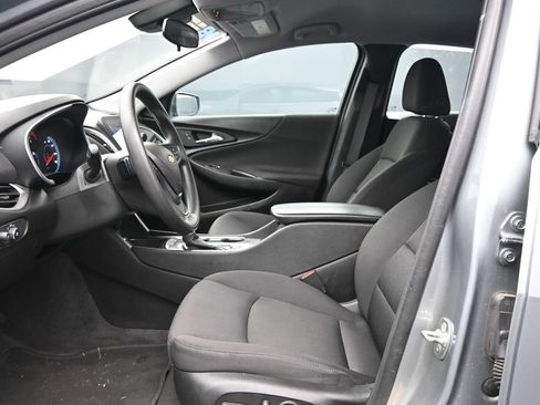 Used 2024 Chevrolet Malibu LT image 19