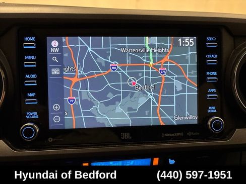 Used 2020 Toyota Tacoma TRD Sport w/ TRD Premium Sport Package AWD/4WD image 19