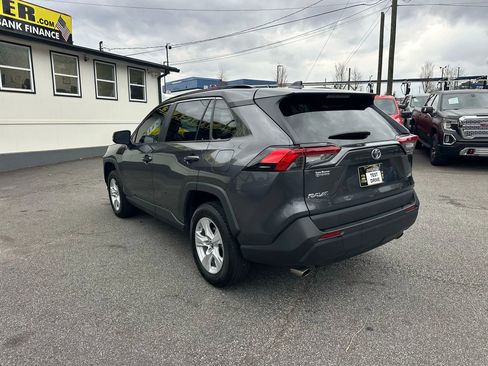 Used 2019 Toyota RAV4 XLE w/ Convenience Package image 6