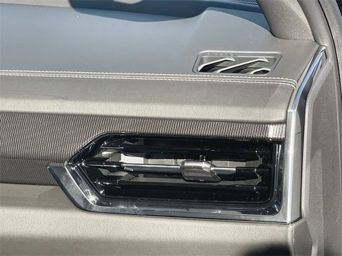 New 2026 GMC Yukon Elevation image 29