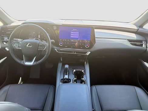 Used 2025 Lexus RX 350 Premium w/ Convenience Package FWD image 17