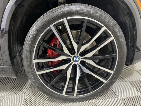 Used 2022 BMW X5 M50i w/ Executive Package image 26
