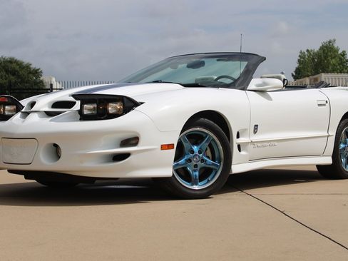 Used 1999 Pontiac Firebird Trans Am RWD image 26