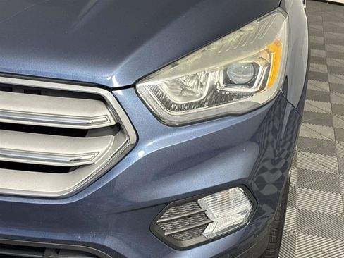 Used 2018 Ford Escape SEL image 9