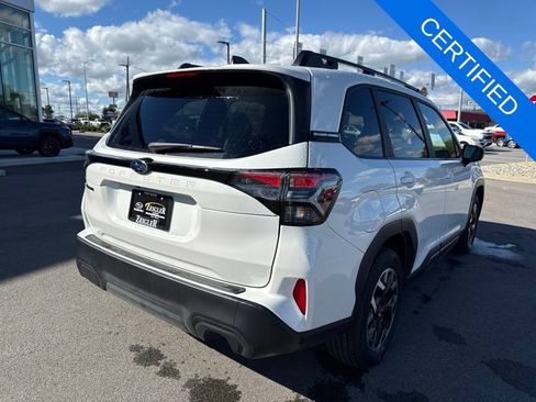 Used 2026 Subaru Forester Premium AWD/4WD image 3