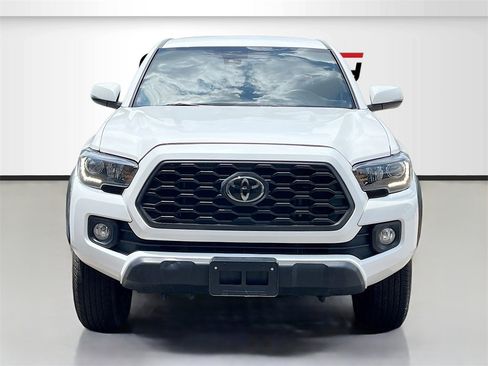 Used 2023 Toyota Tacoma TRD Off-Road image 2