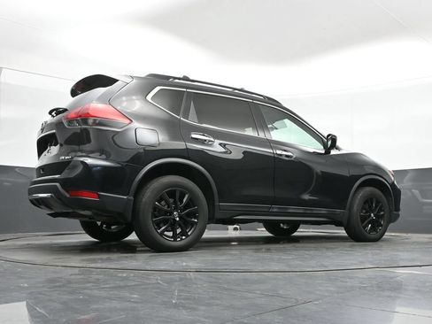 Used 2017 Nissan Rogue SV w/ Midnight Edition AWD/4WD image 27