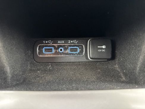 Used 2019 Jeep Grand Cherokee Overland image 24