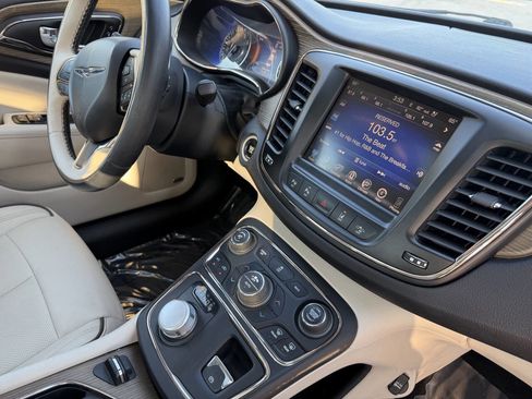 Used 2015 Chrysler 200 C w/ Navigation & Sound Group I image 92