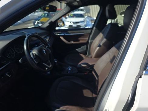 Used 2017 BMW X1 xDrive28i image 15