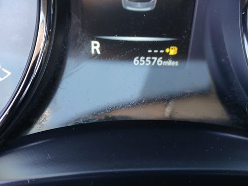 Used 2017 Nissan Rogue S AWD/4WD image 12
