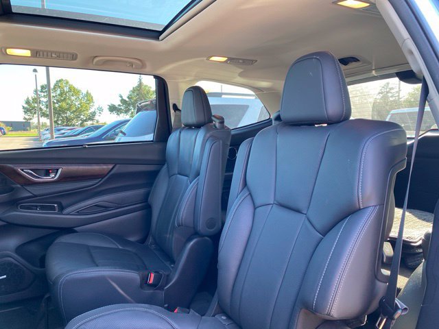 Used 2023 Subaru Ascent Touring AWD/4WD image 3