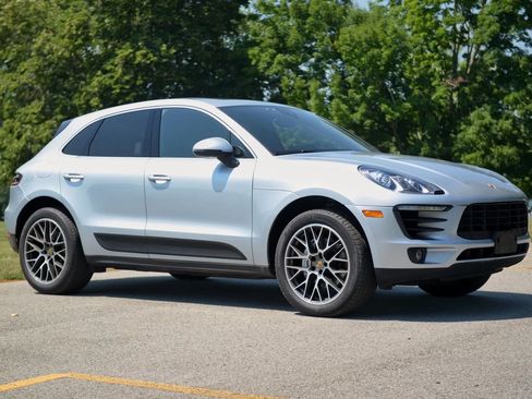 Used 2015 Porsche Macan S AWD/4WD image 1