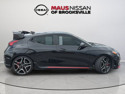 Used 2022 Hyundai Veloster N FWD image 8