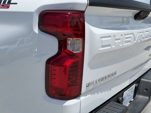 Used 2024 Chevrolet Silverado 1500 Custom Trail Boss AWD/4WD image 14