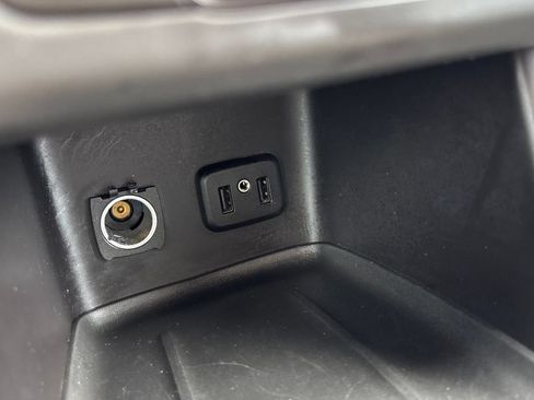 Used 2018 GMC Acadia SLE FWD image 24