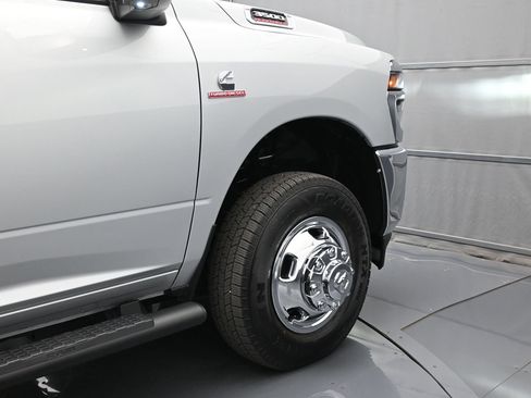 Used 2026 RAM 3500 Tradesman AWD/4WD image 47