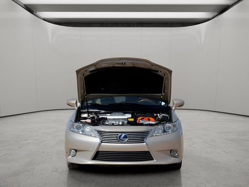 Used 2013 Lexus ES 300h w/ Luxury Pkg image 11