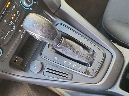 Used 2018 Ford Focus SE image 15