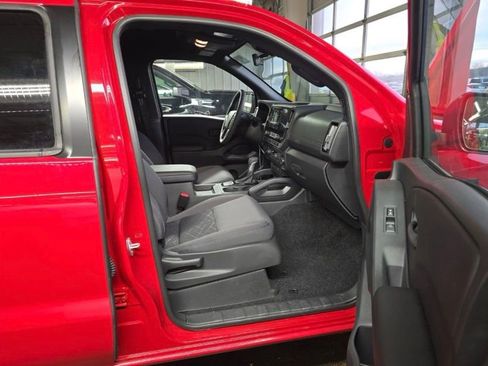 Used 2026 Nissan Frontier SV w/ All-Weather Content Package AWD/4WD image 10