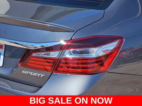 Used 2017 Honda Accord Sport image 38