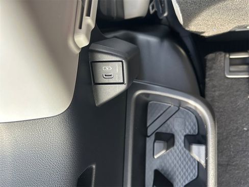 Used 2024 Toyota Grand Highlander XLE image 28