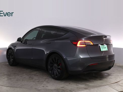 Used 2022 Tesla Model Y Performance AWD/4WD image 16
