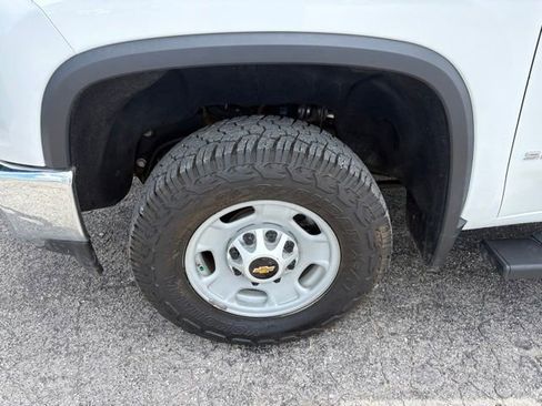 Used 2023 Chevrolet Silverado 2500 W/T w/ WT Convenience Package AWD/4WD image 15
