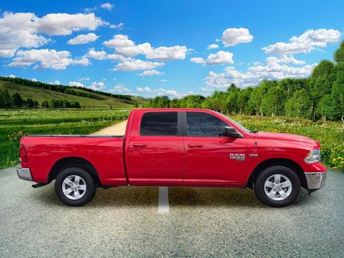 Used 2019 RAM 1500 Classic SLT AWD/4WD image 7
