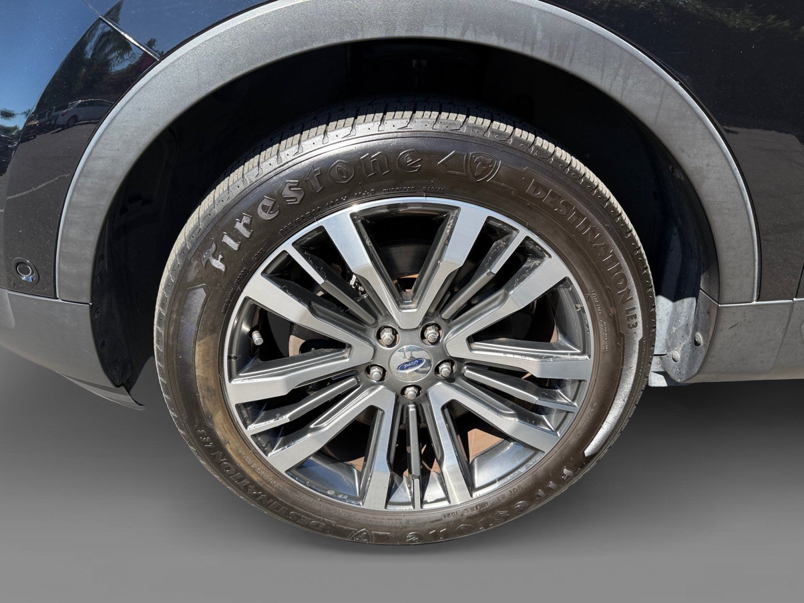 Used 2016 Ford Explorer Platinum AWD/4WD image 9