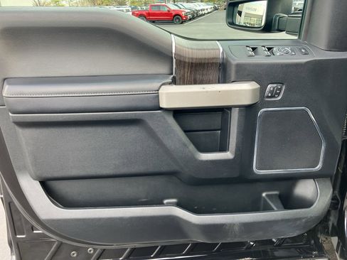 Used 2020 Ford F350 Lariat w/ Chrome Package image 15