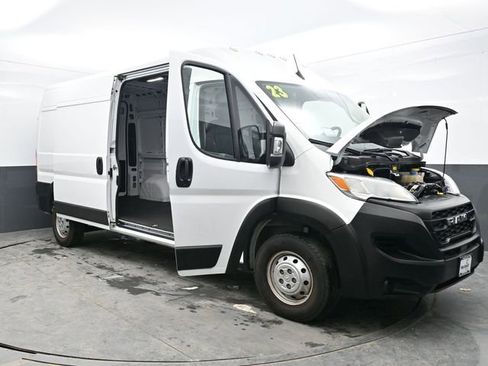 Used 2023 RAM ProMaster 2500 FWD image 38