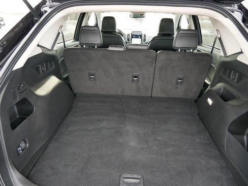 Certified 2024 Ford Edge SEL image 6