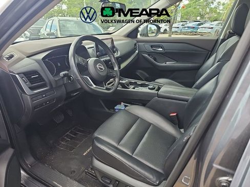 Used 2023 Nissan Rogue SV w/ SV Premium B Package AWD/4WD image 5