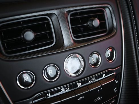 Used 2023 Aston Martin DBS Superleggera Volante image 40