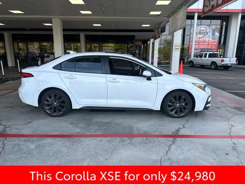 Used 2023 Toyota Corolla XSE FWD image 5