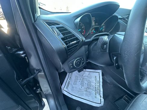 Used 2016 Ford Escape Titanium w/ Equipment Group 301A AWD/4WD image 20