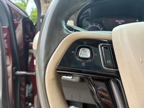 Used 2020 Lincoln Corsair FWD w/ Premium Package image 15